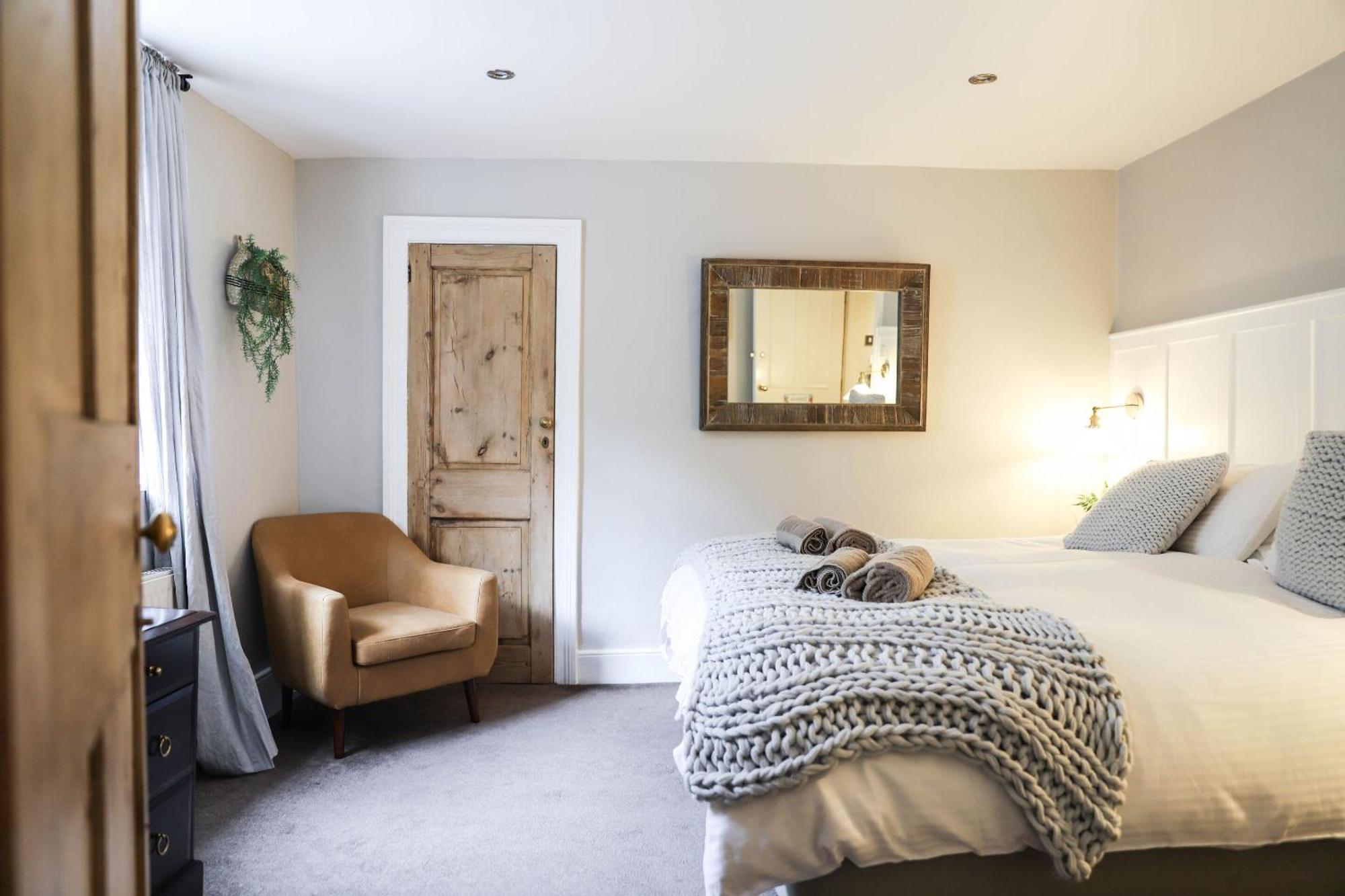 Endeavour, Staithes Bed & Breakfast Room photo