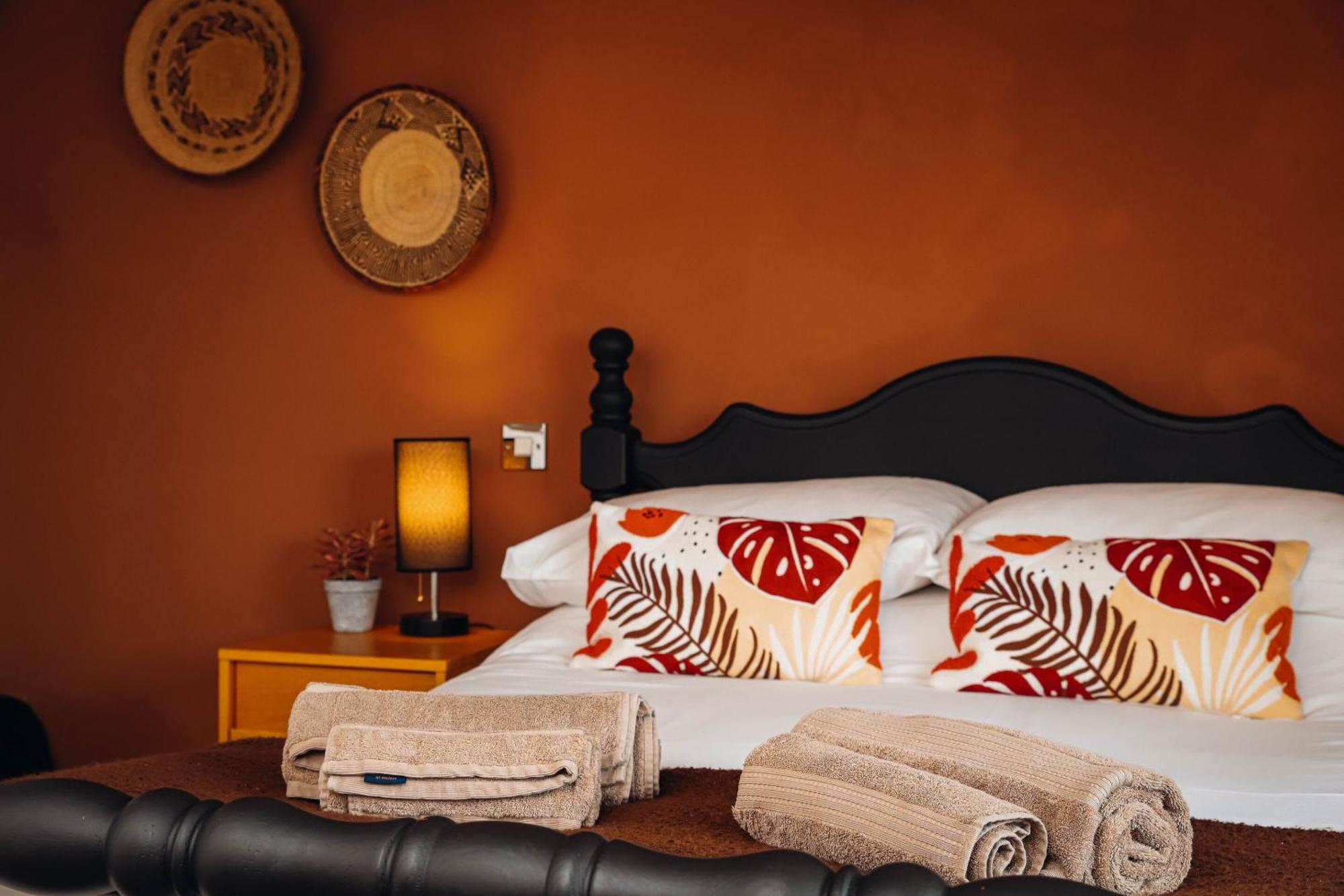 Endeavour, Staithes Bed & Breakfast Room photo