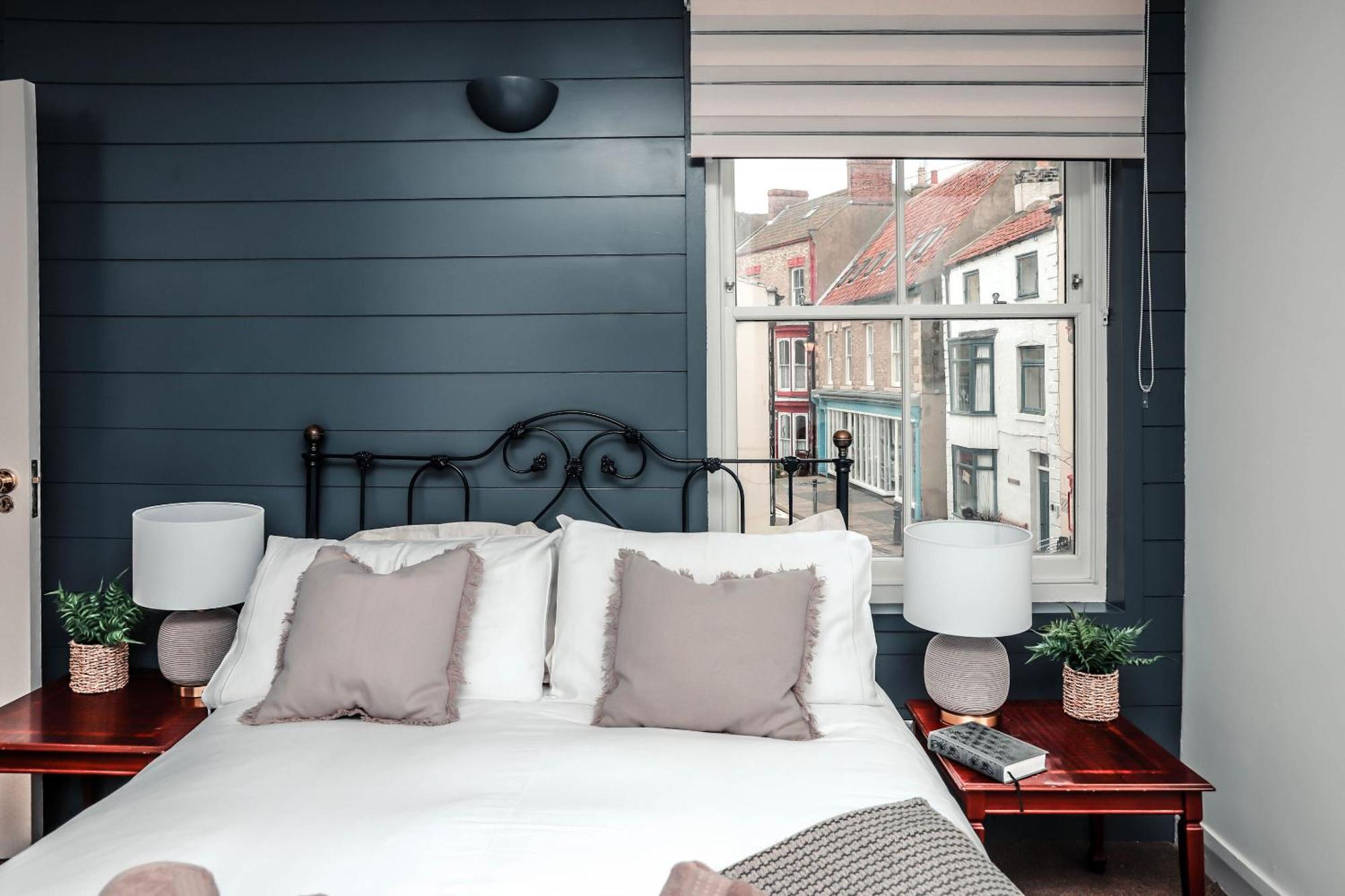 Endeavour, Staithes Bed & Breakfast Room photo