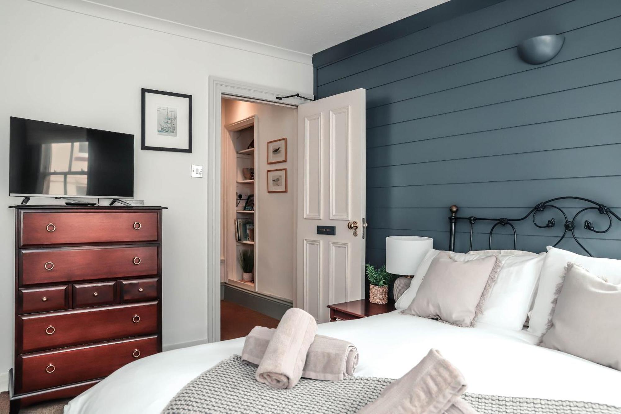 Endeavour, Staithes Bed & Breakfast Room photo